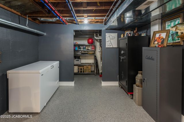 130 LAVINIA STREET, Jefferson City, MO 65109