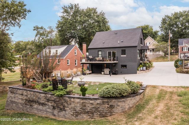 130 LAVINIA STREET, Jefferson City, MO 65109