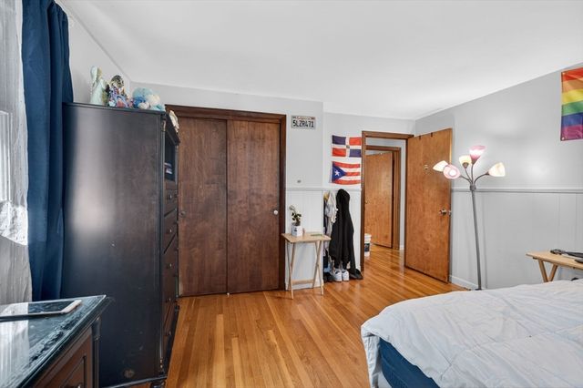 34 E 6th St, Lowell, MA 01850