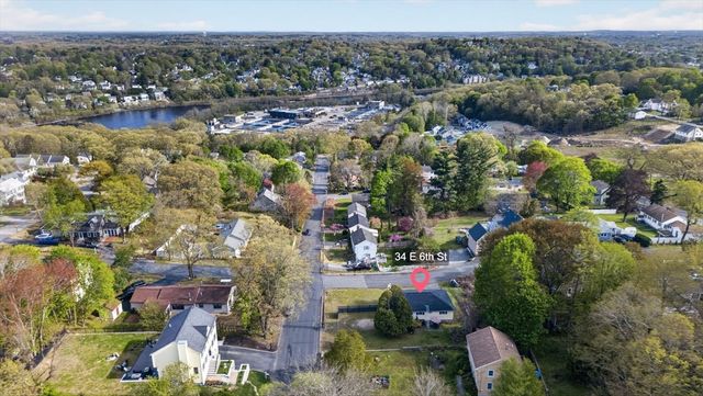 34 E 6th St, Lowell, MA 01850
