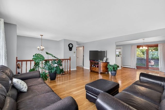 34 E 6th St, Lowell, MA 01850