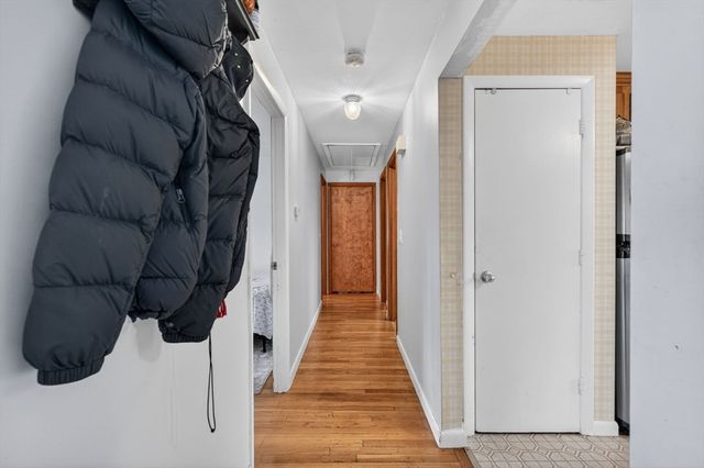 34 E 6th St, Lowell, MA 01850