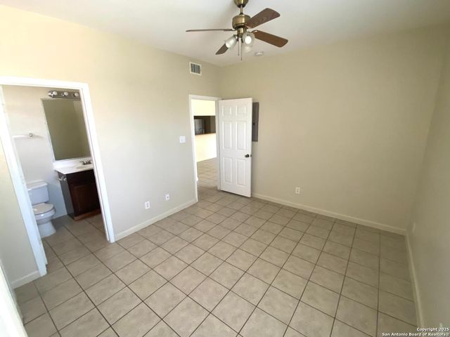 506 Dukeway, Universal City, TX 78148