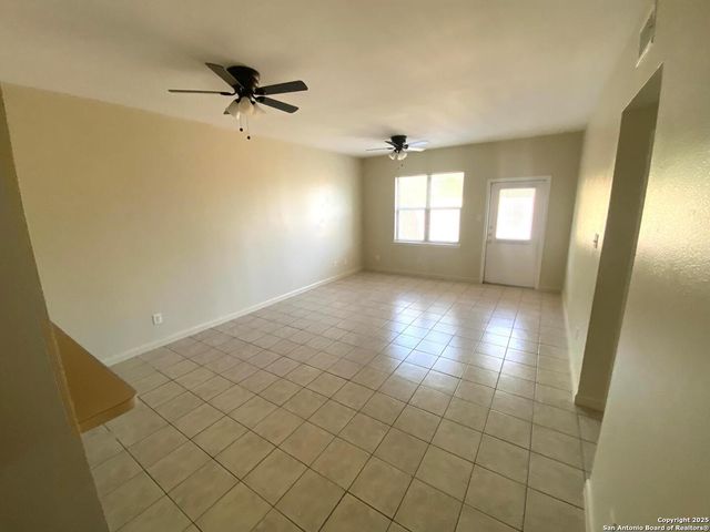 506 Dukeway, Universal City, TX 78148