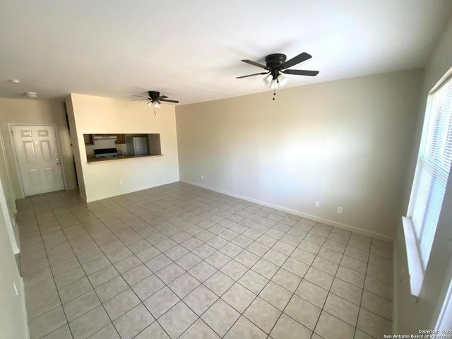 506 Dukeway, Universal City, TX 78148