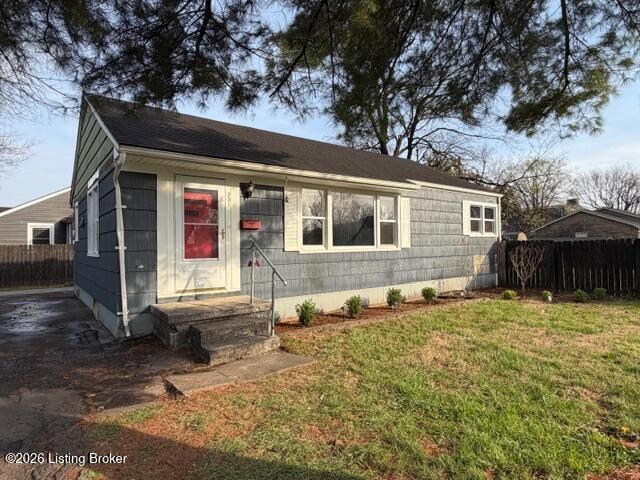 301 S Center St, Bardstown, KY 40004