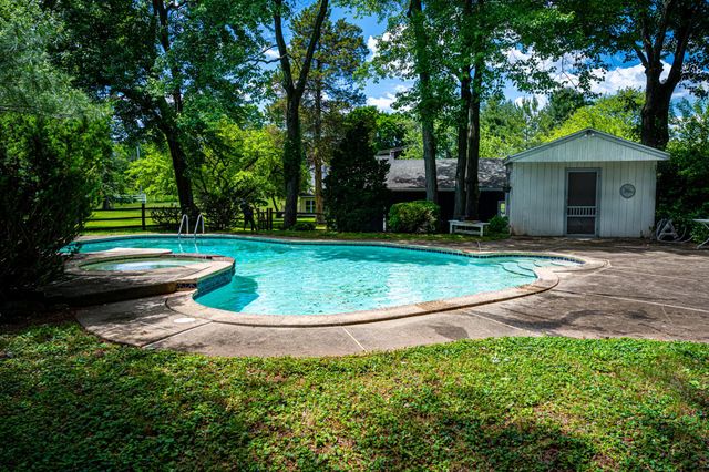 1046 S TRAPPE, Collegeville, PA 19426