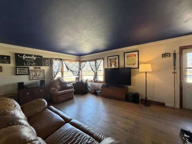 307 Walnut STREET N, La Crescent, MN 55947