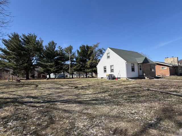 307 Walnut STREET N, La Crescent, MN 55947