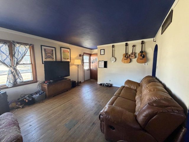 307 Walnut STREET N, La Crescent, MN 55947