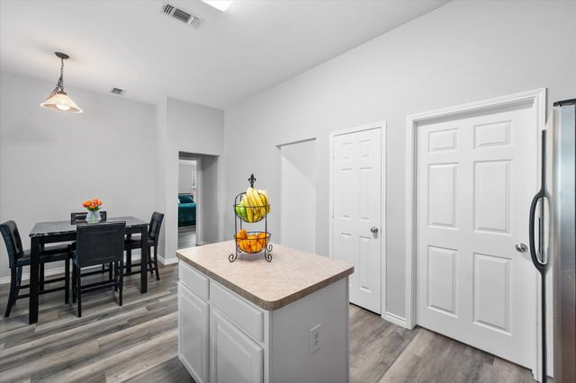 7321 Grass Valley Trail, Fort Worth, TX 76123