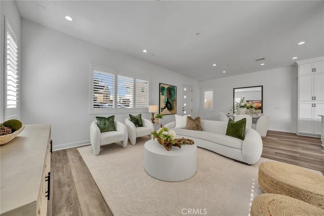 446 Chorus, Irvine, CA 92618