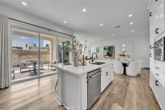 446 Chorus, Irvine, CA 92618