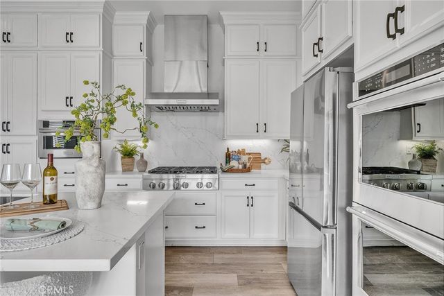 446 Chorus, Irvine, CA 92618