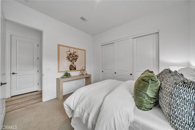 446 Chorus, Irvine, CA 92618