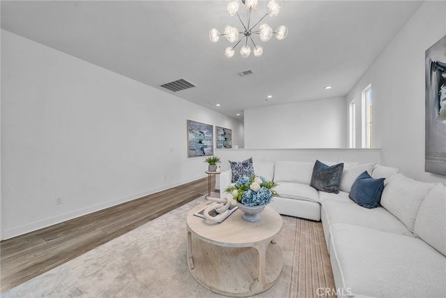 446 Chorus, Irvine, CA 92618