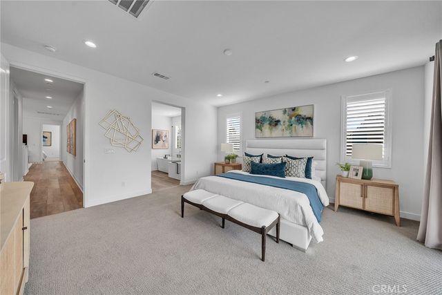 446 Chorus, Irvine, CA 92618