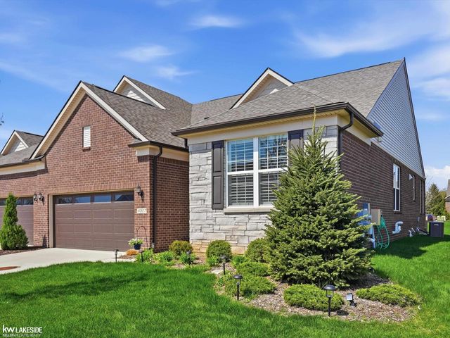 40617 Tulip Trce, Clinton Township, MI 48036