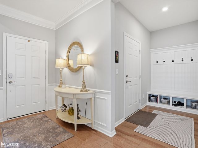 40617 Tulip Trce, Clinton Township, MI 48036