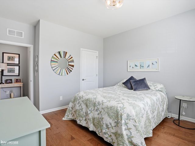40617 Tulip Trce, Clinton Township, MI 48036