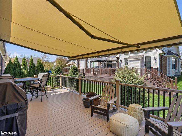 40617 Tulip Trce, Clinton Township, MI 48036
