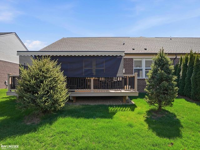 40617 Tulip Trce, Clinton Township, MI 48036