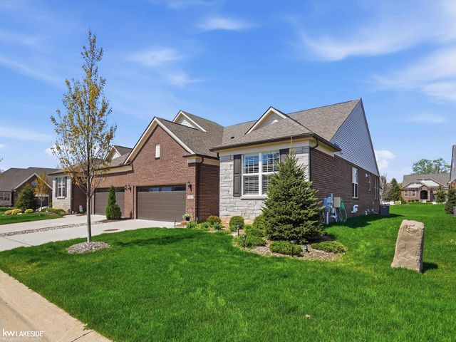 40617 Tulip Trce, Clinton Township, MI 48036