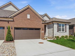40617 Tulip Trce, Clinton Township, MI 48036