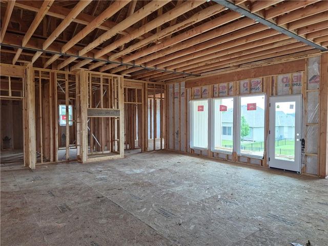 4525 145th Court, Basehor, KS 66007