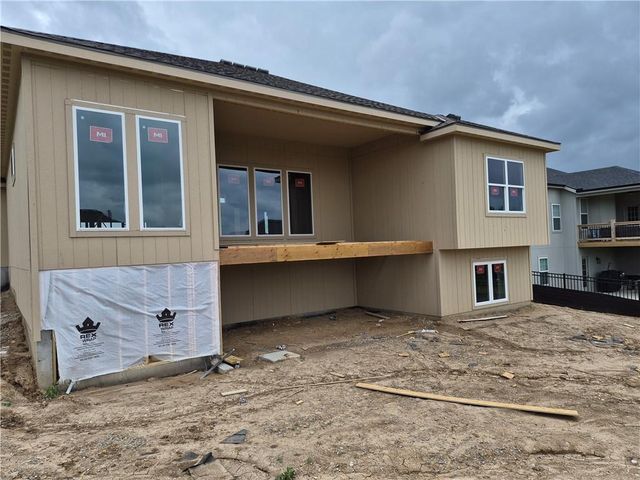 4525 145th Court, Basehor, KS 66007