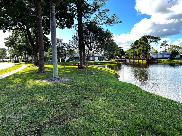 5200 Privet Place C, Delray Beach, FL 33484