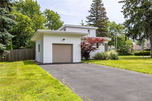 2000 Titus Avenue, Irondequoit, NY 14622