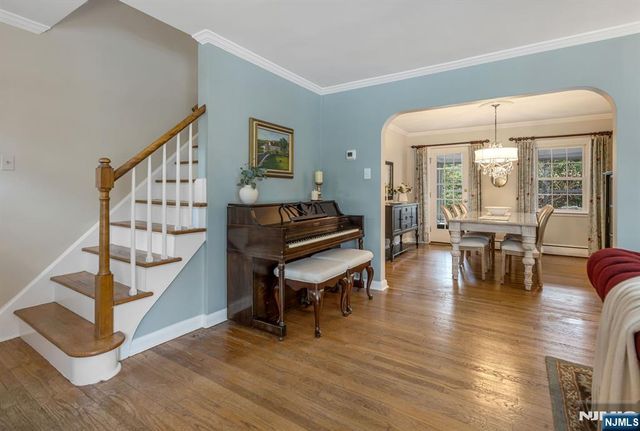 26 Addison Place, Ho-ho-kus, NJ 07423
