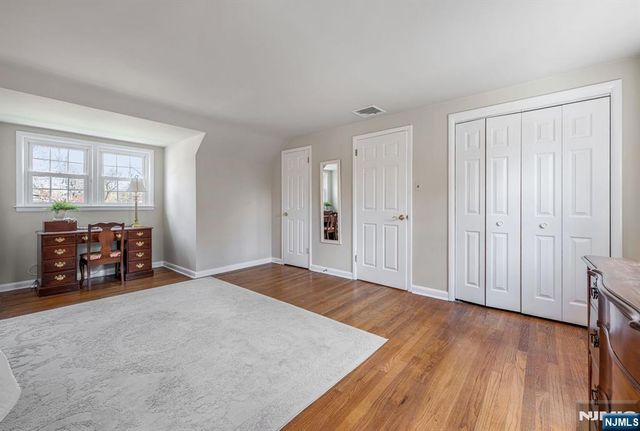 26 Addison Place, Ho-ho-kus, NJ 07423
