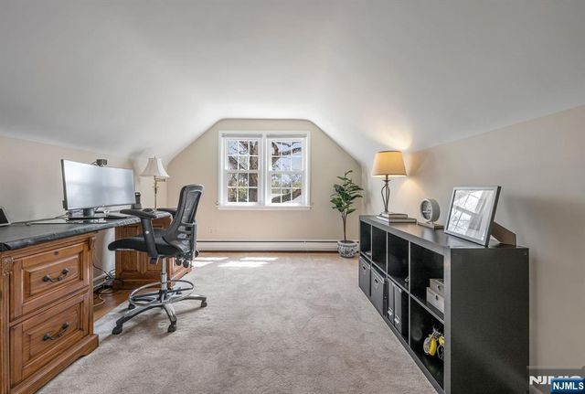 26 Addison Place, Ho-ho-kus, NJ 07423