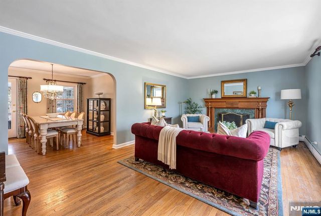 26 Addison Place, Ho-ho-kus, NJ 07423