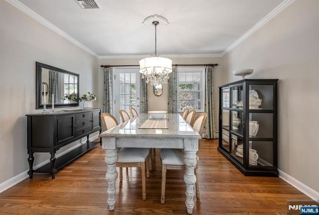 26 Addison Place, Ho-ho-kus, NJ 07423