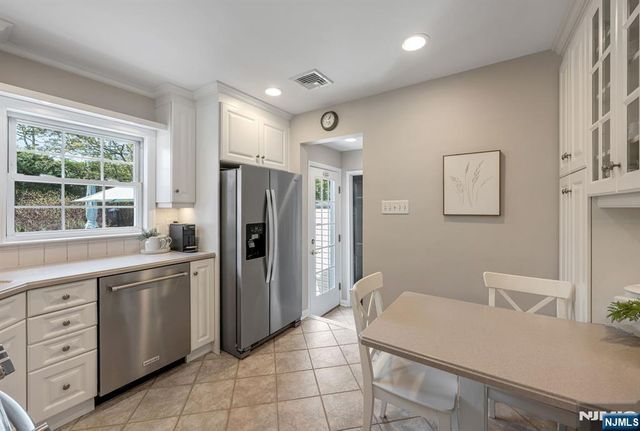26 Addison Place, Ho-ho-kus, NJ 07423