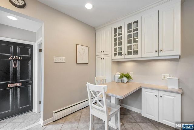 26 Addison Place, Ho-ho-kus, NJ 07423
