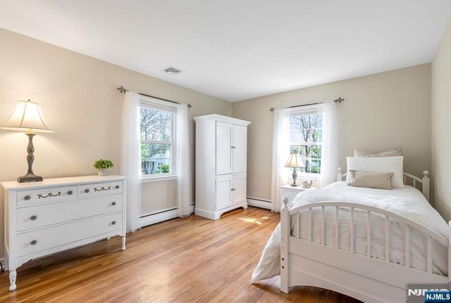 26 Addison Place, Ho-ho-kus, NJ 07423