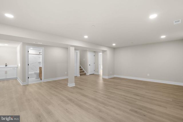 16203 PENNSBURY DR, Bowie, MD 20716