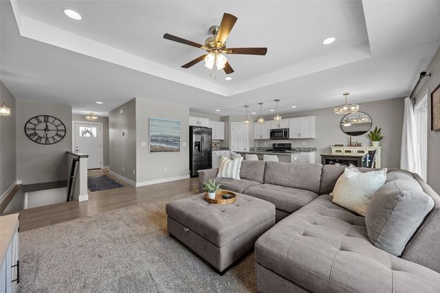 6442 Cope Drive, Marion, IA 52302