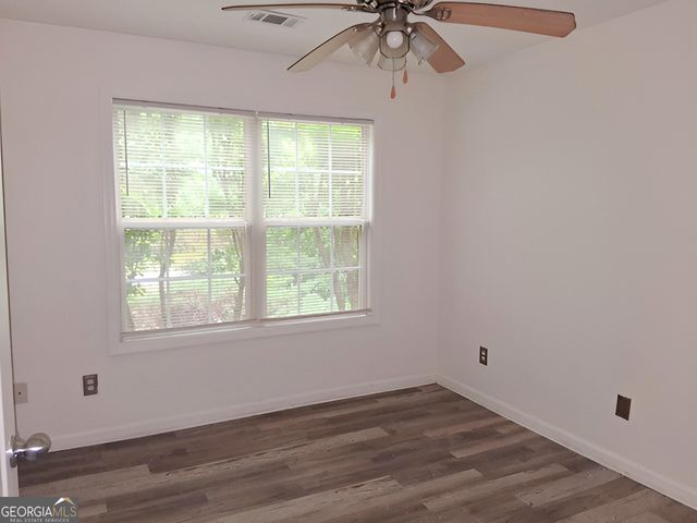 300 Lakeside Drive, Covington, GA 30016