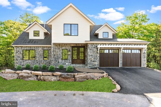 446 MOUNTAINWOODS DRIVE, Lake Harmony, PA 18624