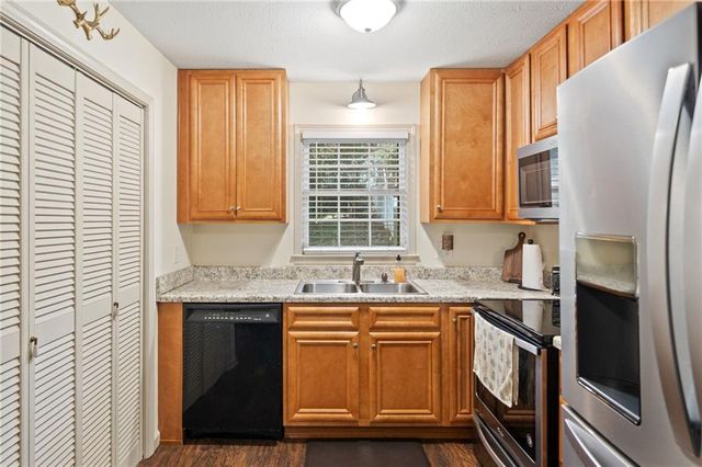 5527 CENTRY Drive, Villa Rica, GA 30180