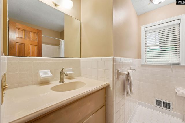 6544 Brookside Circle, Columbia, SC 29206