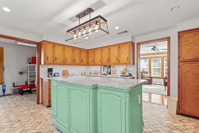 5466 Robbin Road, Patterson, GA 31557