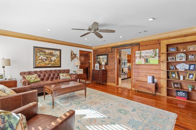 5466 Robbin Road, Patterson, GA 31557