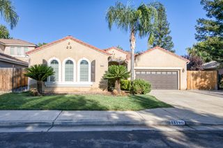 2319 Prescott Ave, Clovis, CA 93619
