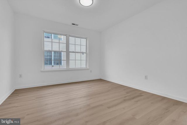 723 WOODLAND AVE, Burlington Township, NJ 08016